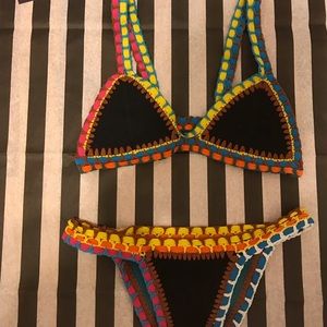 Crochet reversible bikini size small! NWOT
